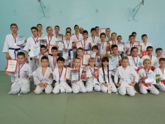 Демонстрация техники и силы духа - подарок маме