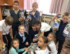 Обучающиеся школы спасают Волгу