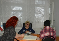 Секретарь местного отделения партии провела прием граждан.