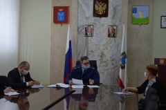 Межрайонный прокурор К.А. Байкулов  ответил на вопросы шиханцев