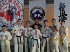 Глория ДОНЦОВА - победитель Всероссийского турнира по киокусинкай каратэ 