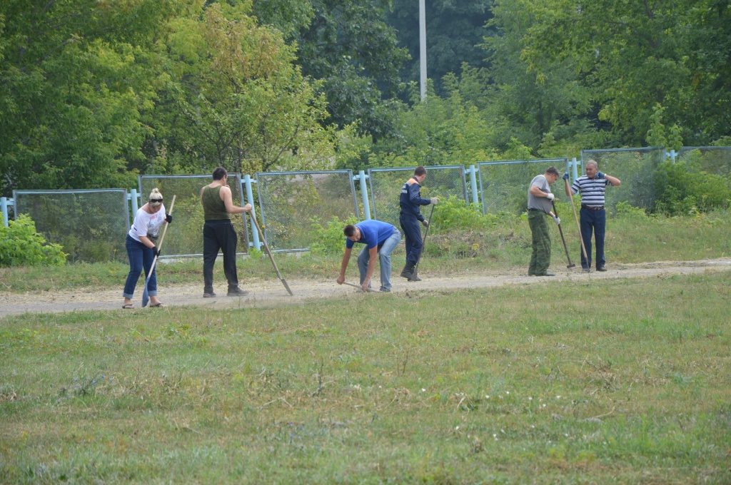 В Шиханах прошёл общегородской субботник