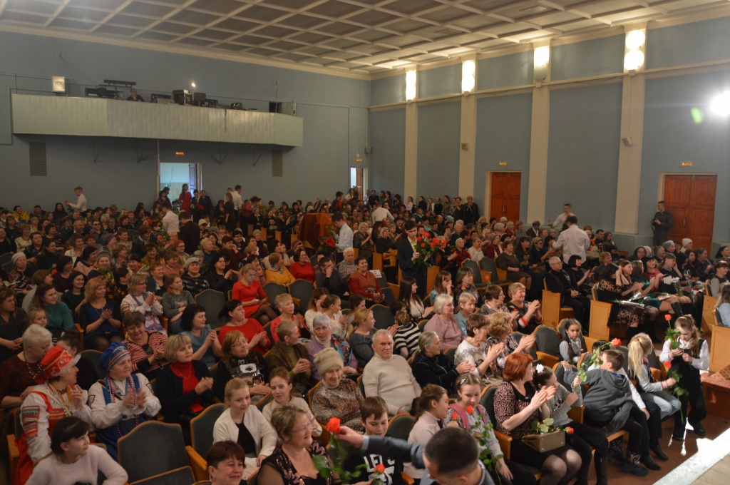 Красота! Весна! Женщина! Цветы!