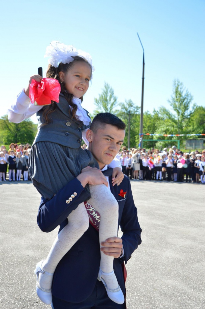 Последний школьный звонок 2.jpg